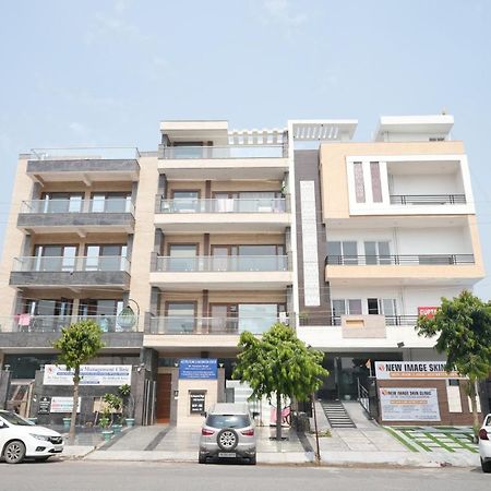 Gupta Residency Near Ajnara Heritage Noida Bagian luar foto